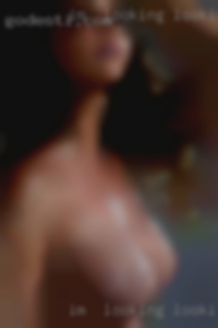I'm  looking looking for sex for conversation and more.