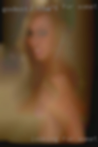Looking for something super short woman Deltona, FL term.